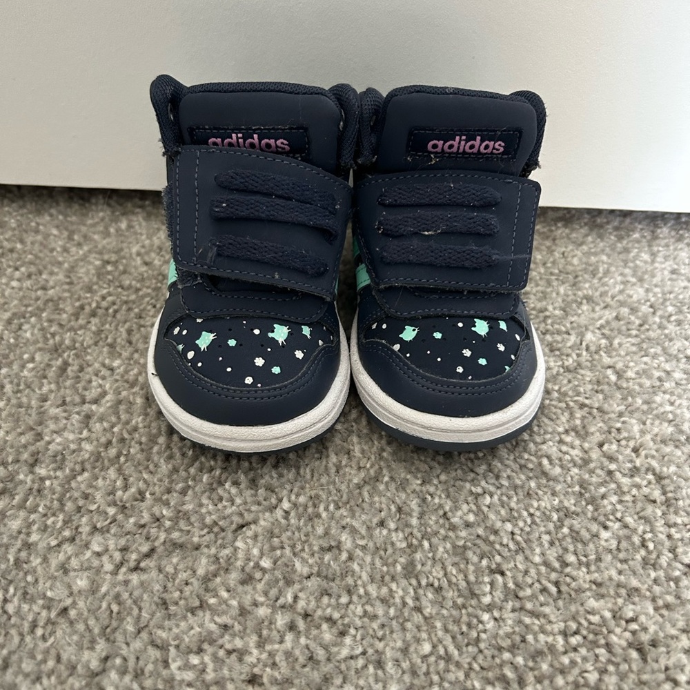 Adidas Kids Dark Blue Sneakers with Mint Accents